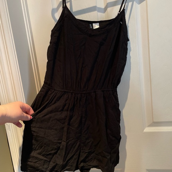 Black romper - Picture 2 of 5